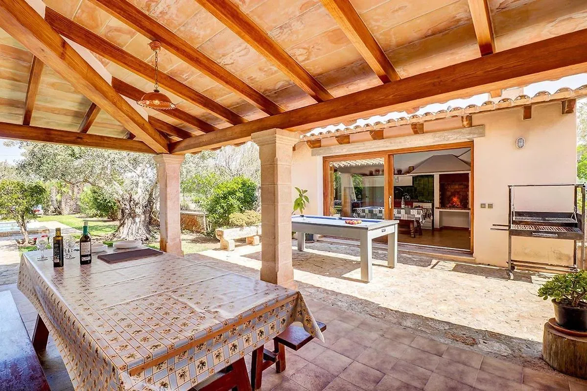 Charming Villa With A Fabulous Garden In Pollensa By Renthousing Spagna