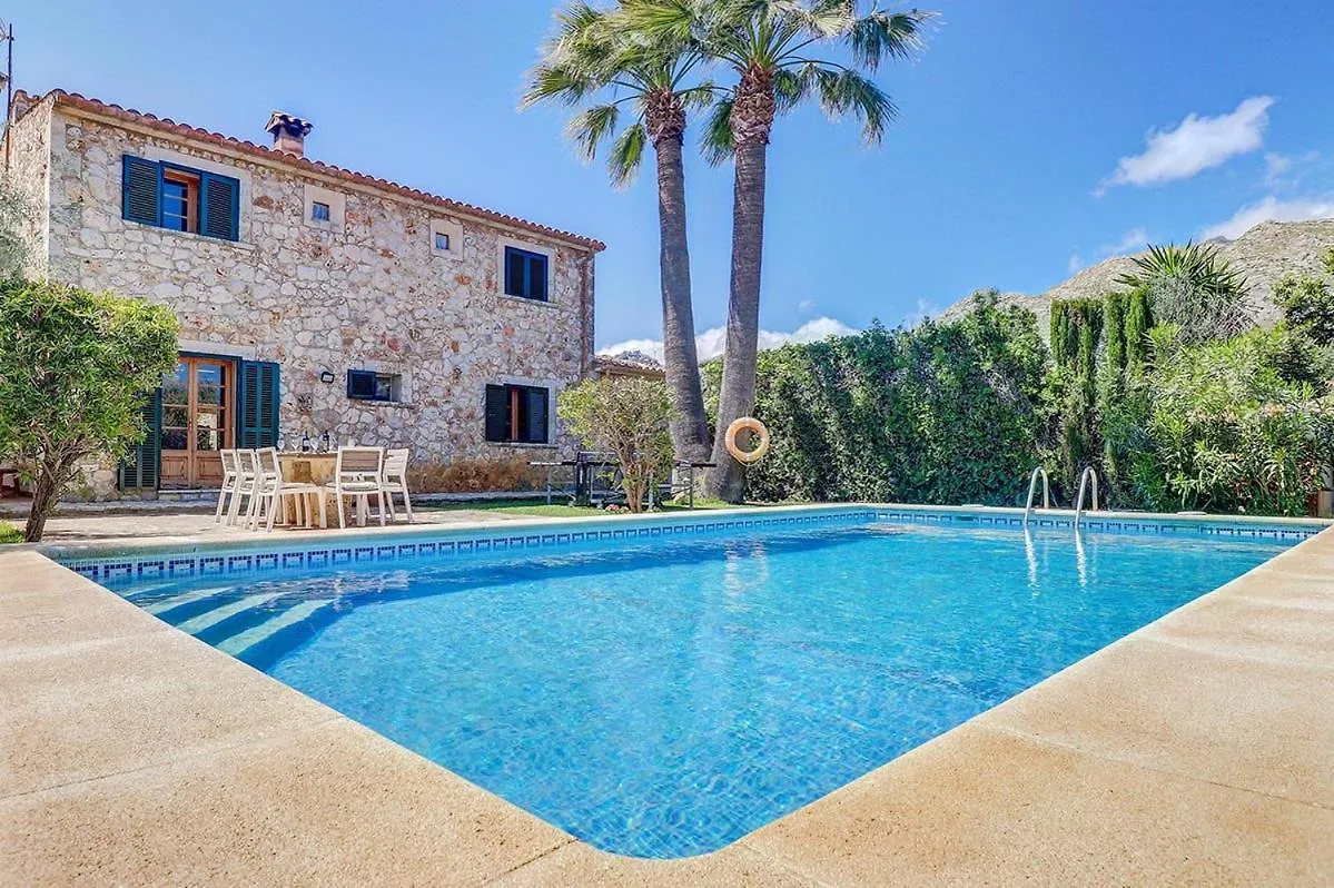 Charming Villa With A Fabulous Garden In Pollensa By Renthousing Casa vacanze Pollença